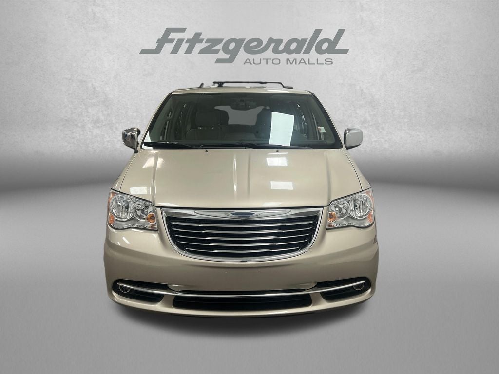 2014 Chrysler Town & Country Touring-L