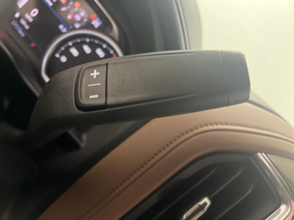 2020 Chevrolet Silverado 1500 4WD Crew Cab Short Bed High Country