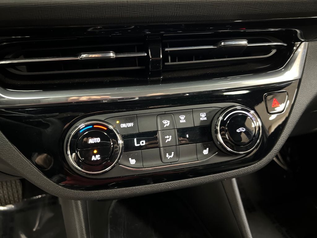 2024 Buick Envista Sport Touring FWD