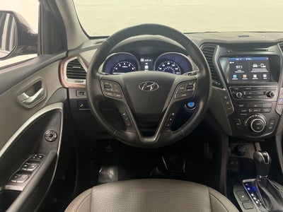 2017 Hyundai SANTA FE SE