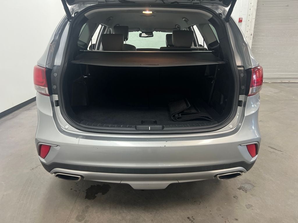 2017 Hyundai SANTA FE SE