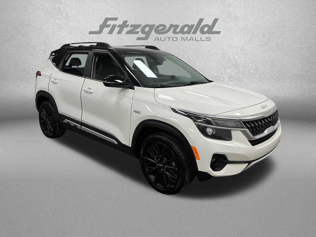 2022 Kia Seltos Nightfall