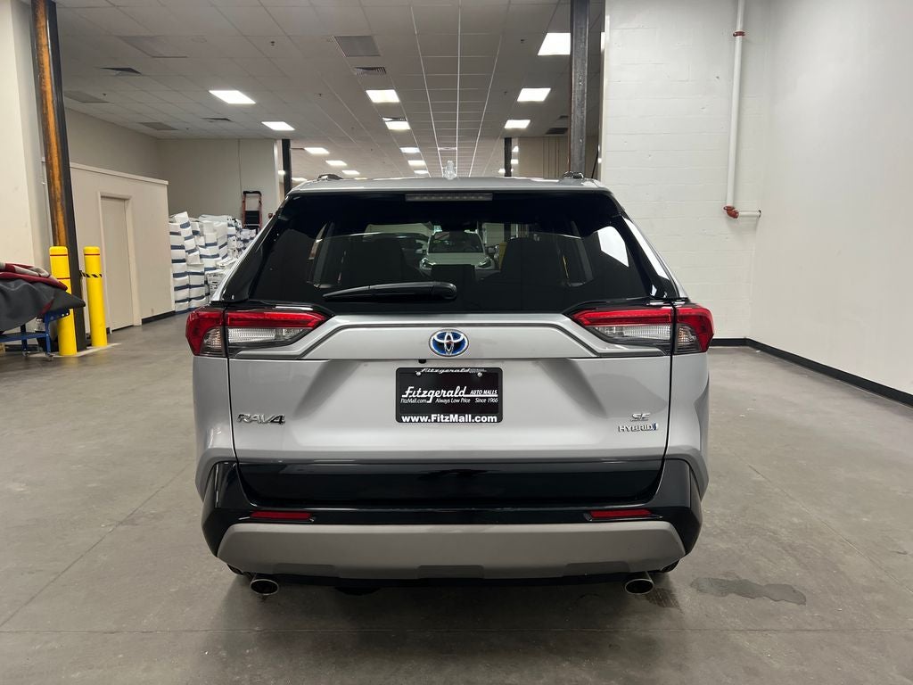 2022 Toyota RAV4 Hybrid SE