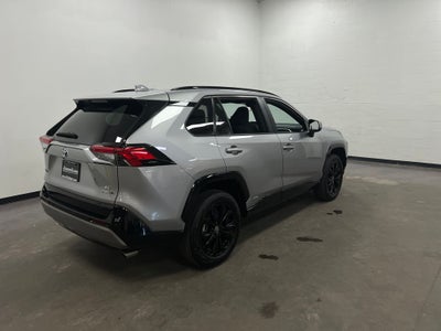 2022 Toyota RAV4 Hybrid SE