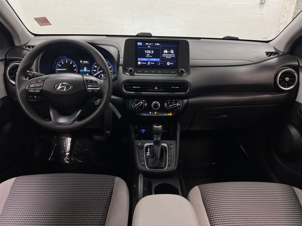 2022 Hyundai KONA SE